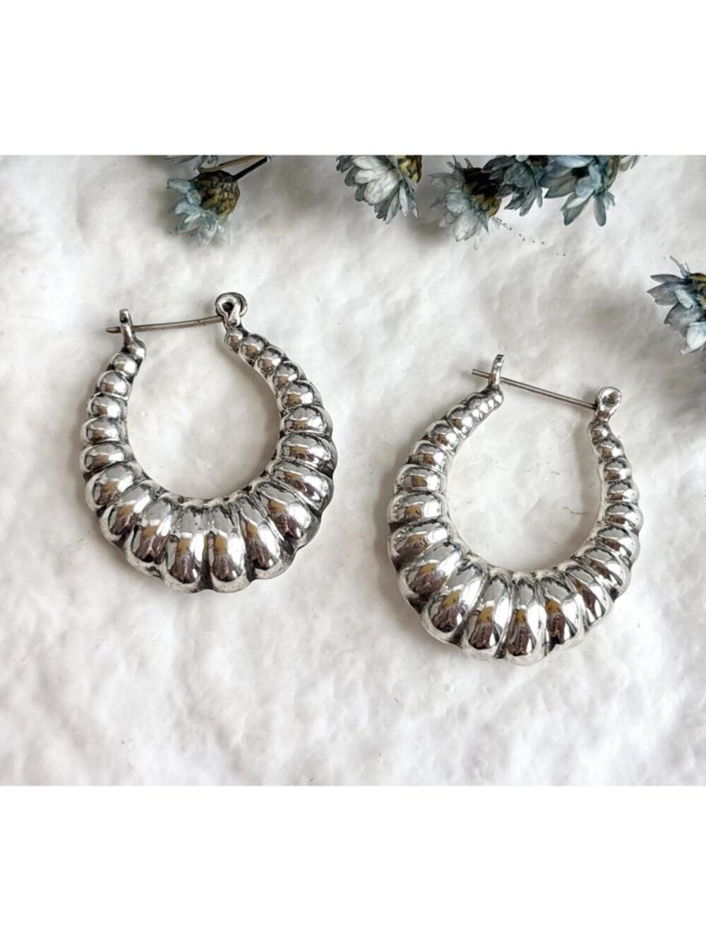 Shrimp Vintage Hollow Hoop Ribboned Door Knocker Sterling Silver 925 Earrings